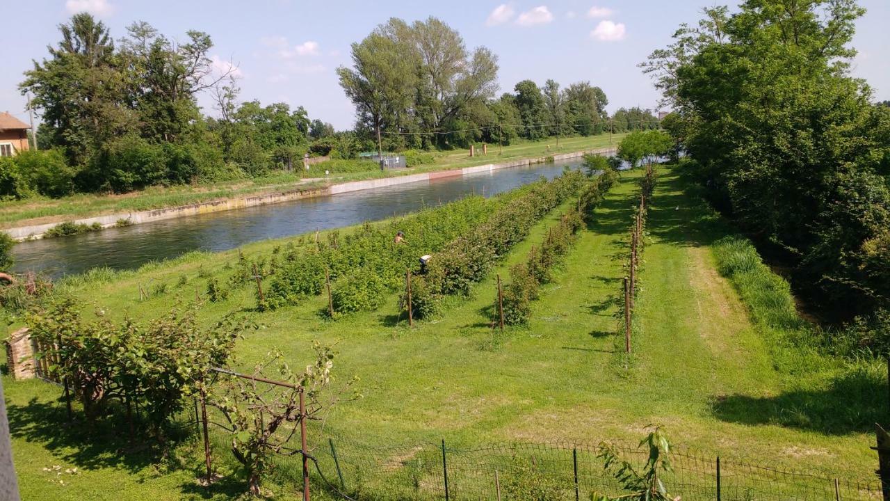 Agriturismo Cascina Poscallone Abbiategrasso Kültér fotó
