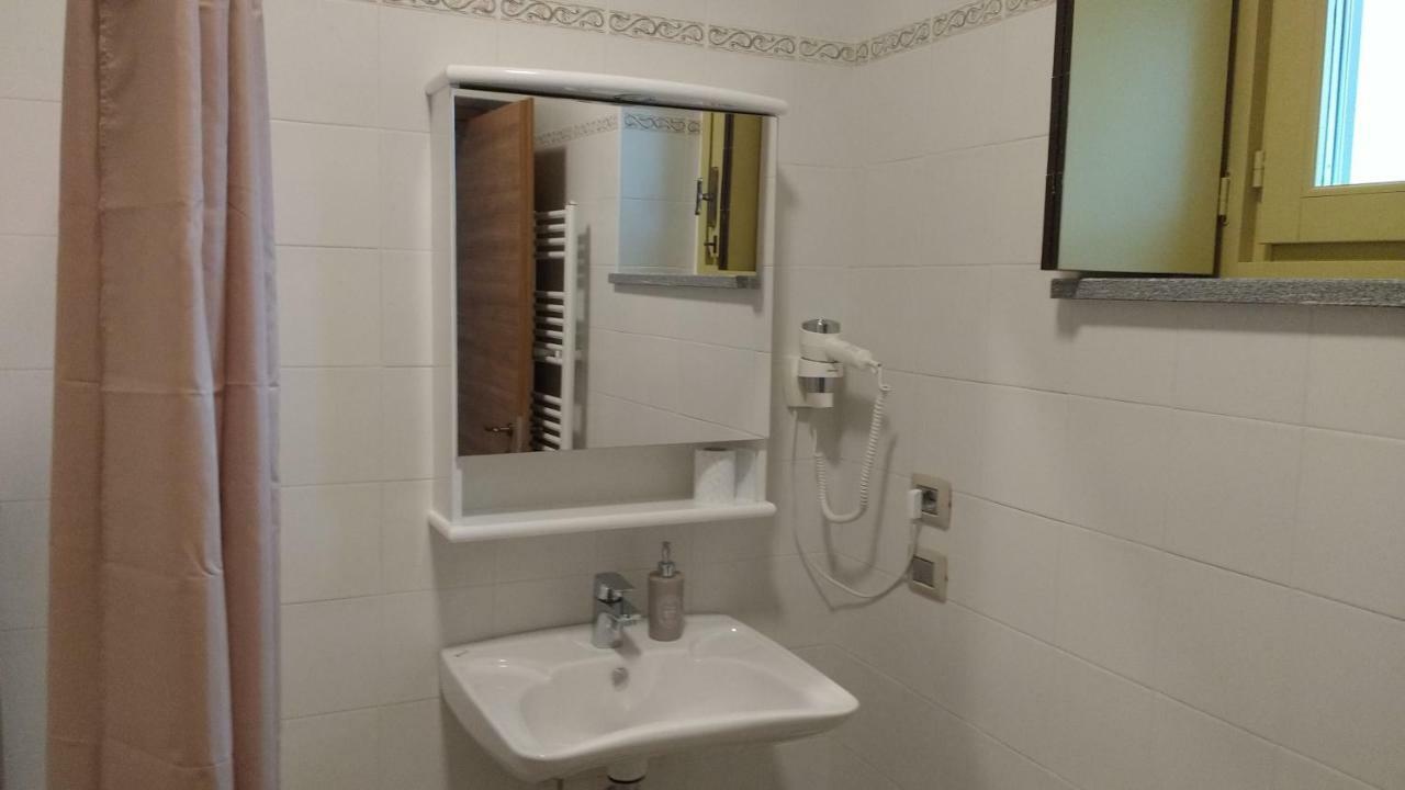 Agriturismo Cascina Poscallone Abbiategrasso Kültér fotó