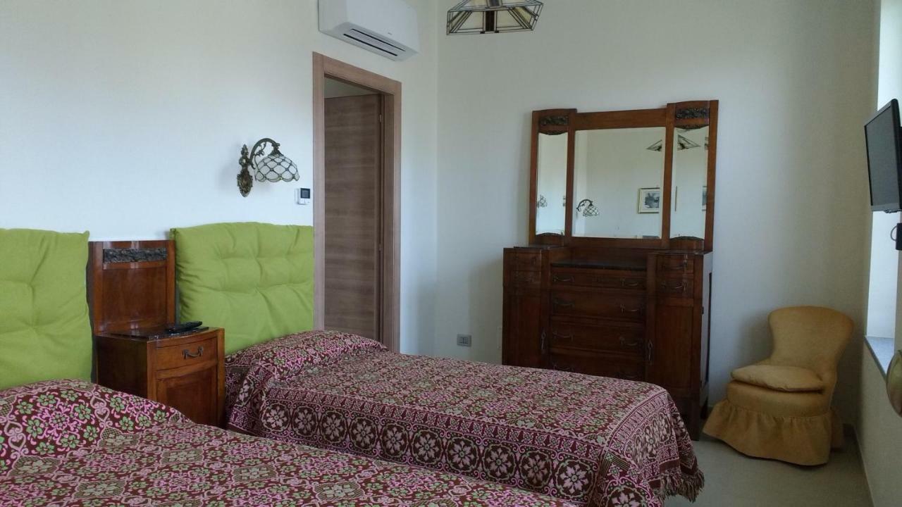 Agriturismo Cascina Poscallone Abbiategrasso Kültér fotó
